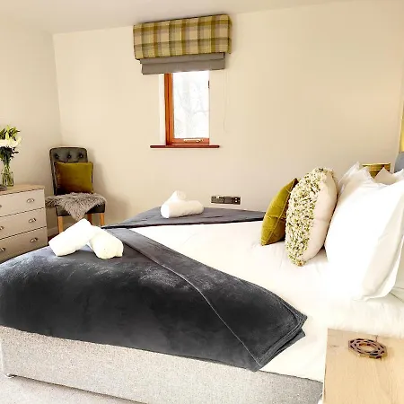 Holiday home Yewtree House *